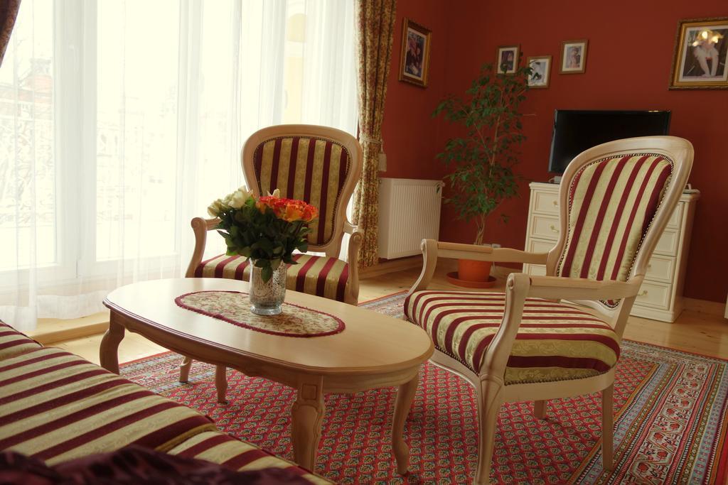 Villa Sonnenstrahl มาเรียอานซเกลาซนี ภายนอก รูปภาพ